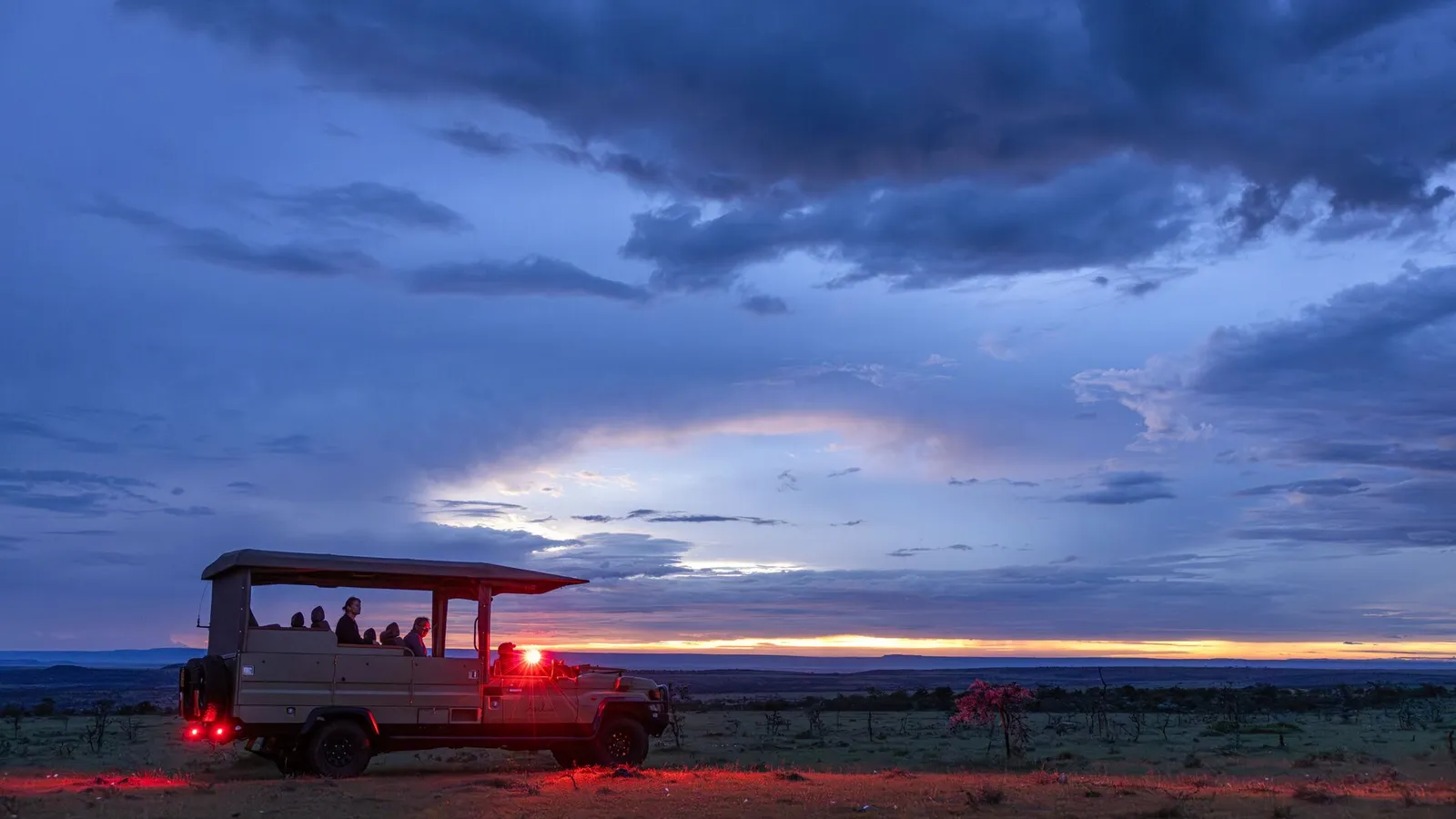 Asilia-Africa-Naboisho-Camp-Night-Game-Drive