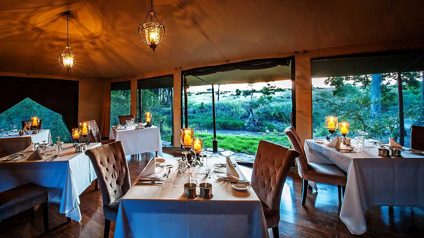 sand-river-Dining-Room-twilight